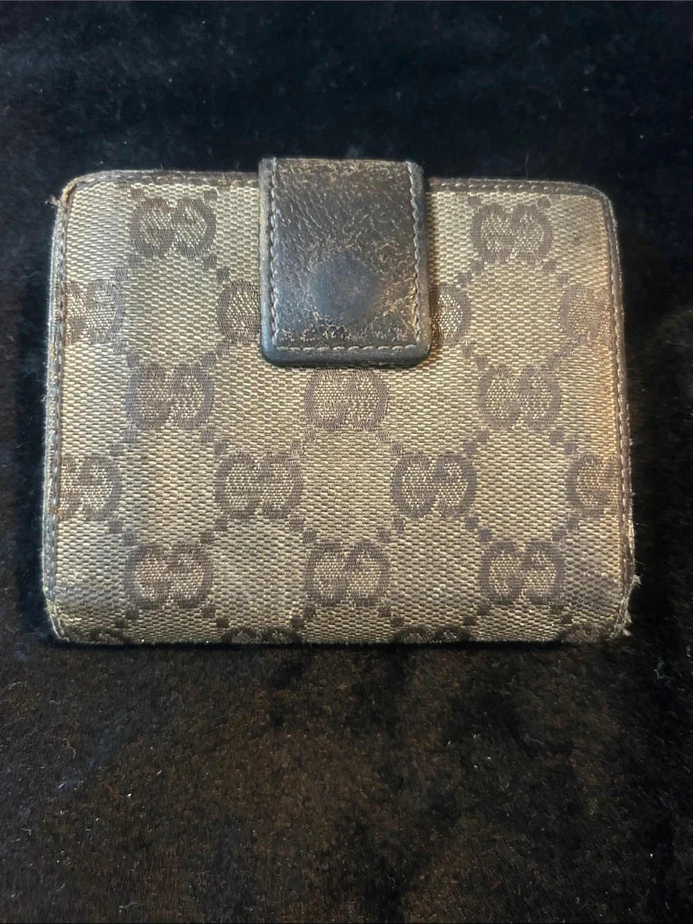 Gucci Brown GG Canvas Bifold Wallet with Gold-Tone Plaque